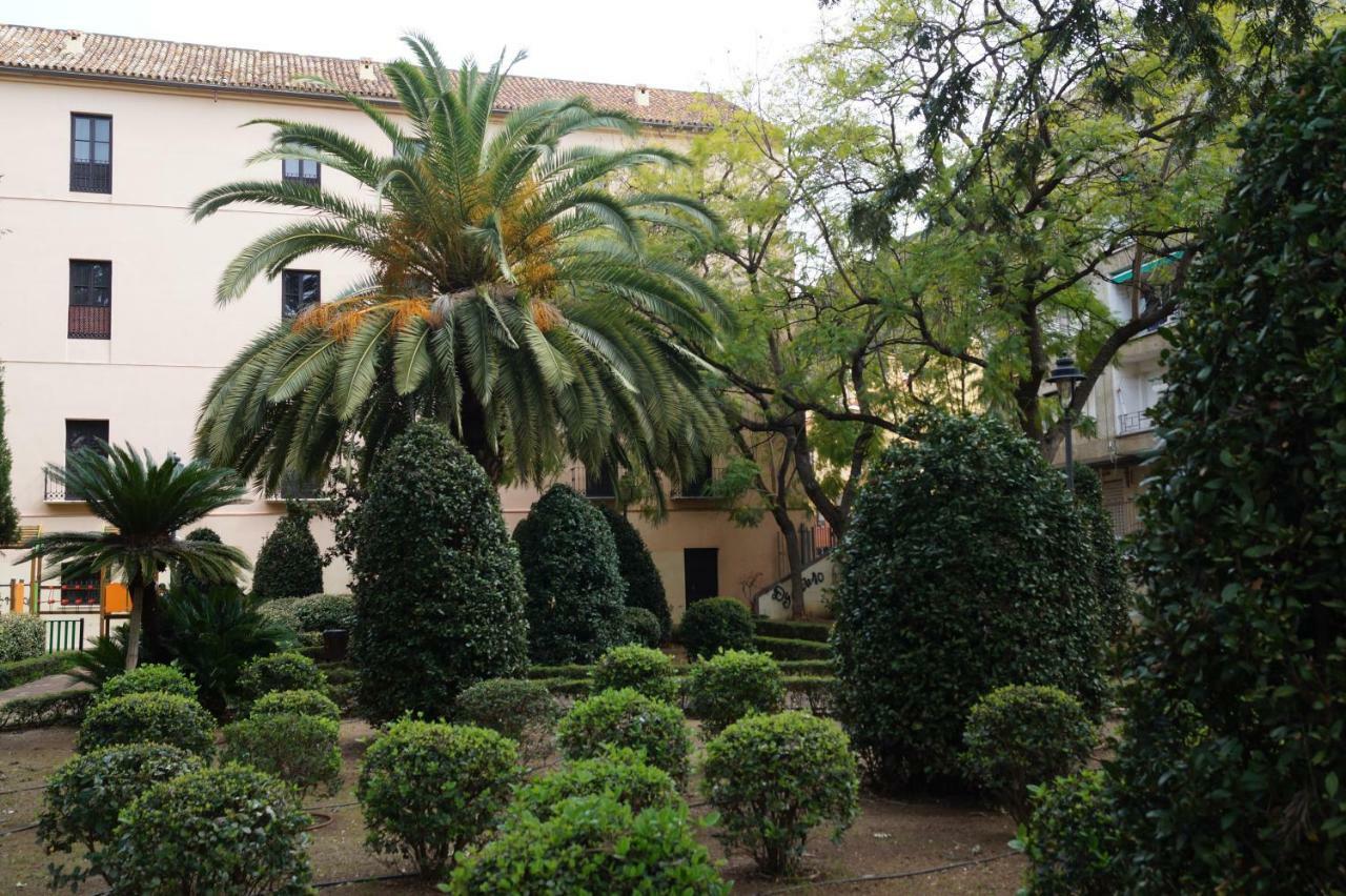 Apartamento Plaza Alfonso XII Màlaga Exteriér fotografie