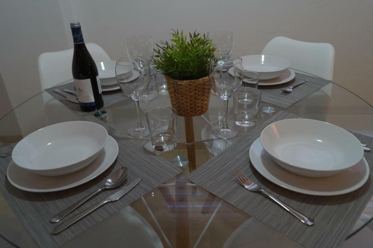 Apartamento Plaza Alfonso XII Màlaga Exteriér fotografie