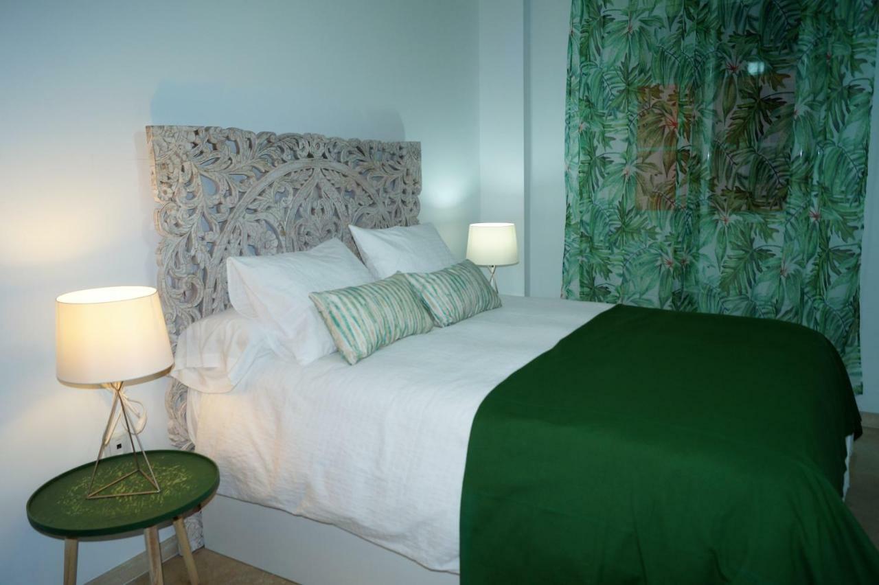 Apartamento Plaza Alfonso XII Màlaga Exteriér fotografie